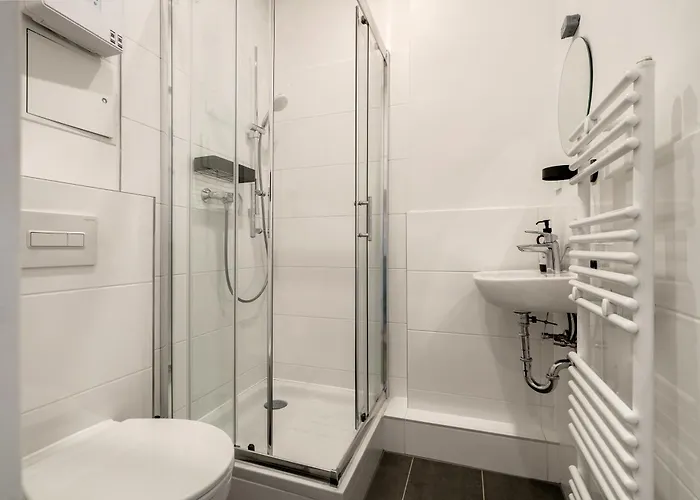 Neukoelln Vibes Tiny And Trendy *